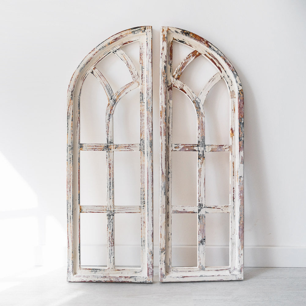 Paire de fenêtres en bois