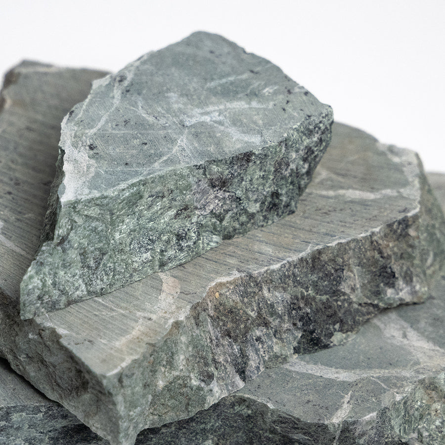 Trio de pierres naturelles en marbre vert